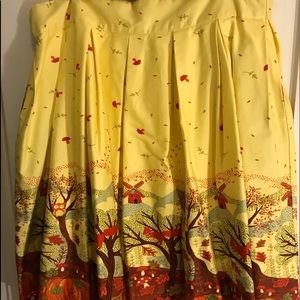 Lindy Bop vintage style skirt in Fall print